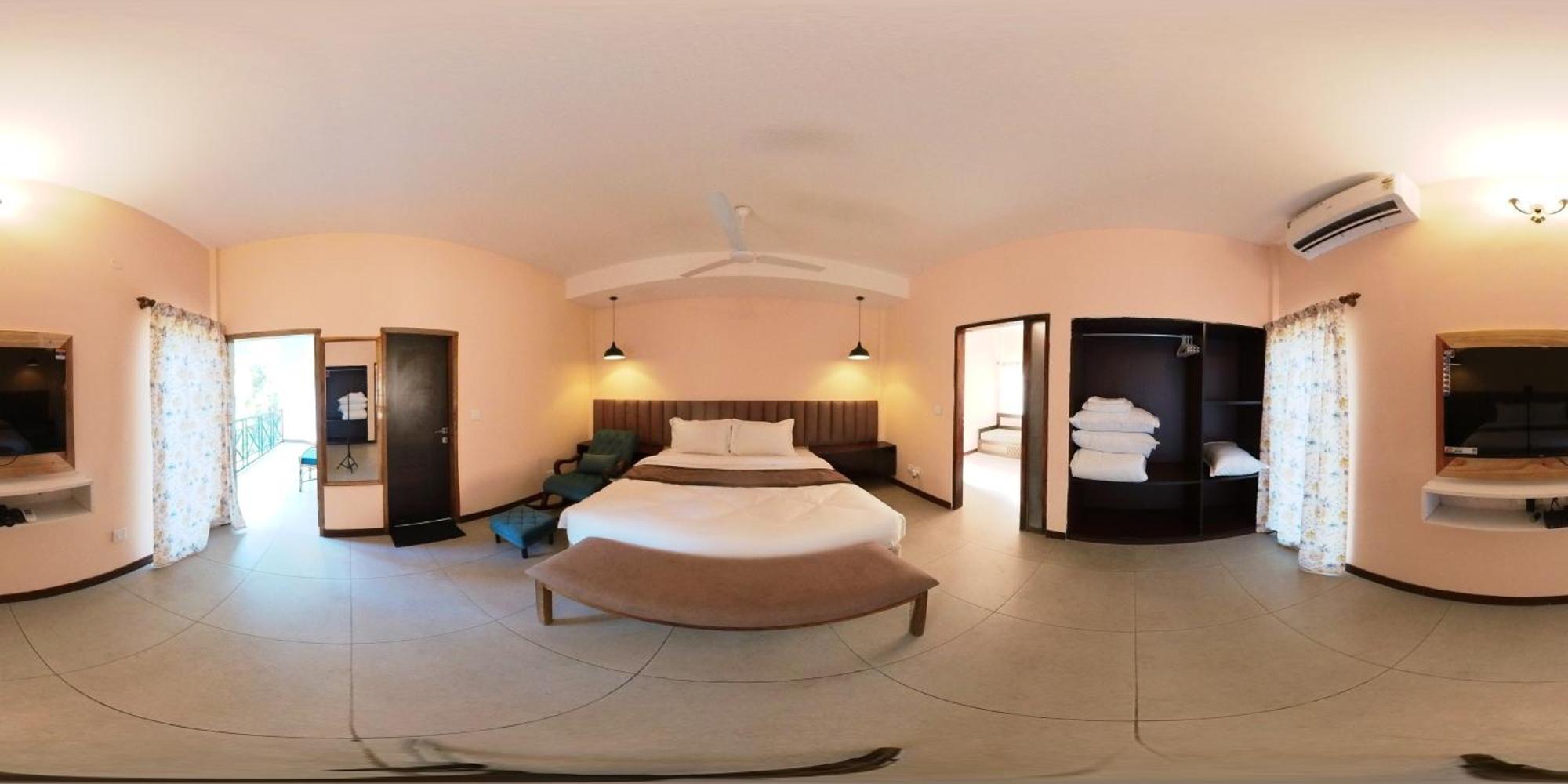 Landmark Woods Hotel Kaziranga Exterior photo