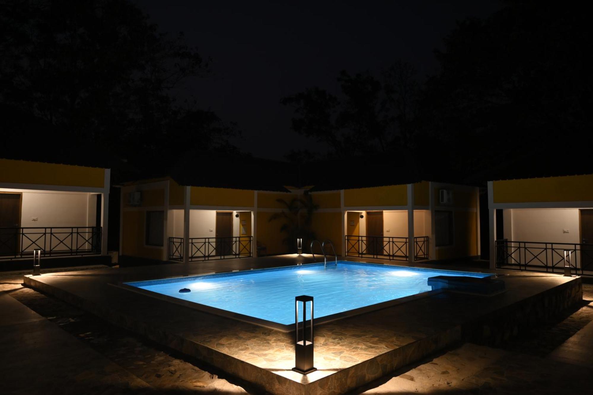 Landmark Woods Hotel Kaziranga Exterior photo