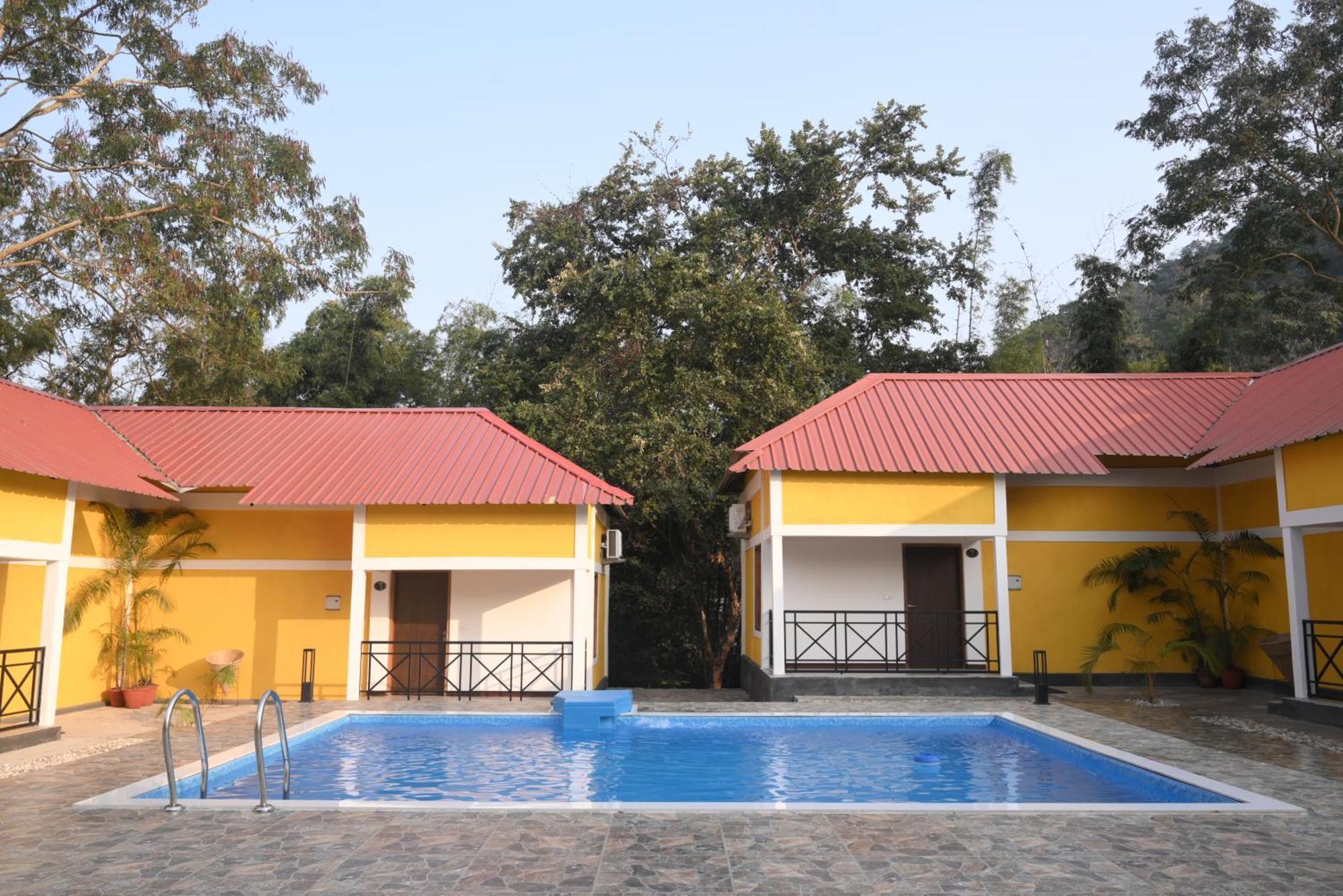 Landmark Woods Hotel Kaziranga Exterior photo