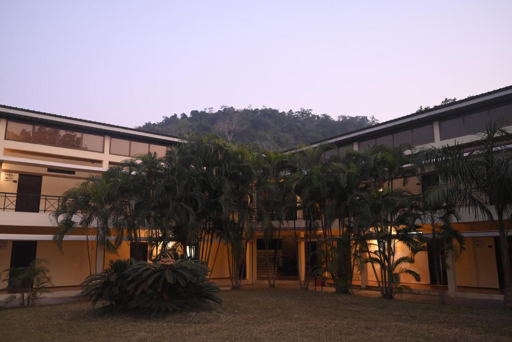 Landmark Woods Hotel Kaziranga Exterior photo
